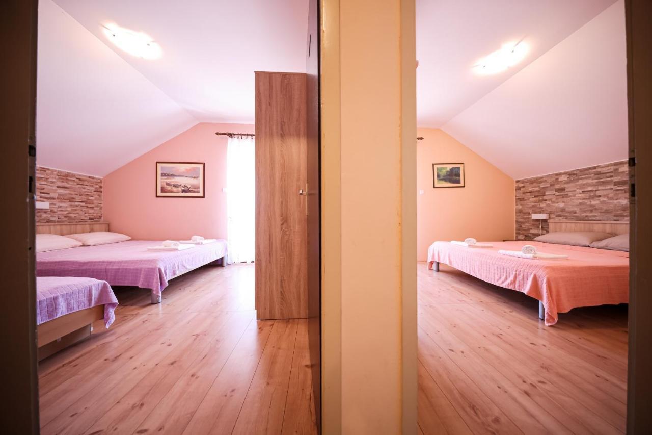 Apartment Ruza Sukošan 外观 照片
