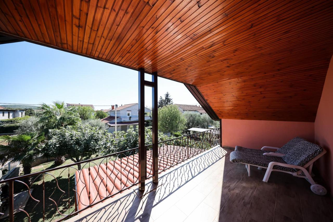 Apartment Ruza Sukošan 外观 照片