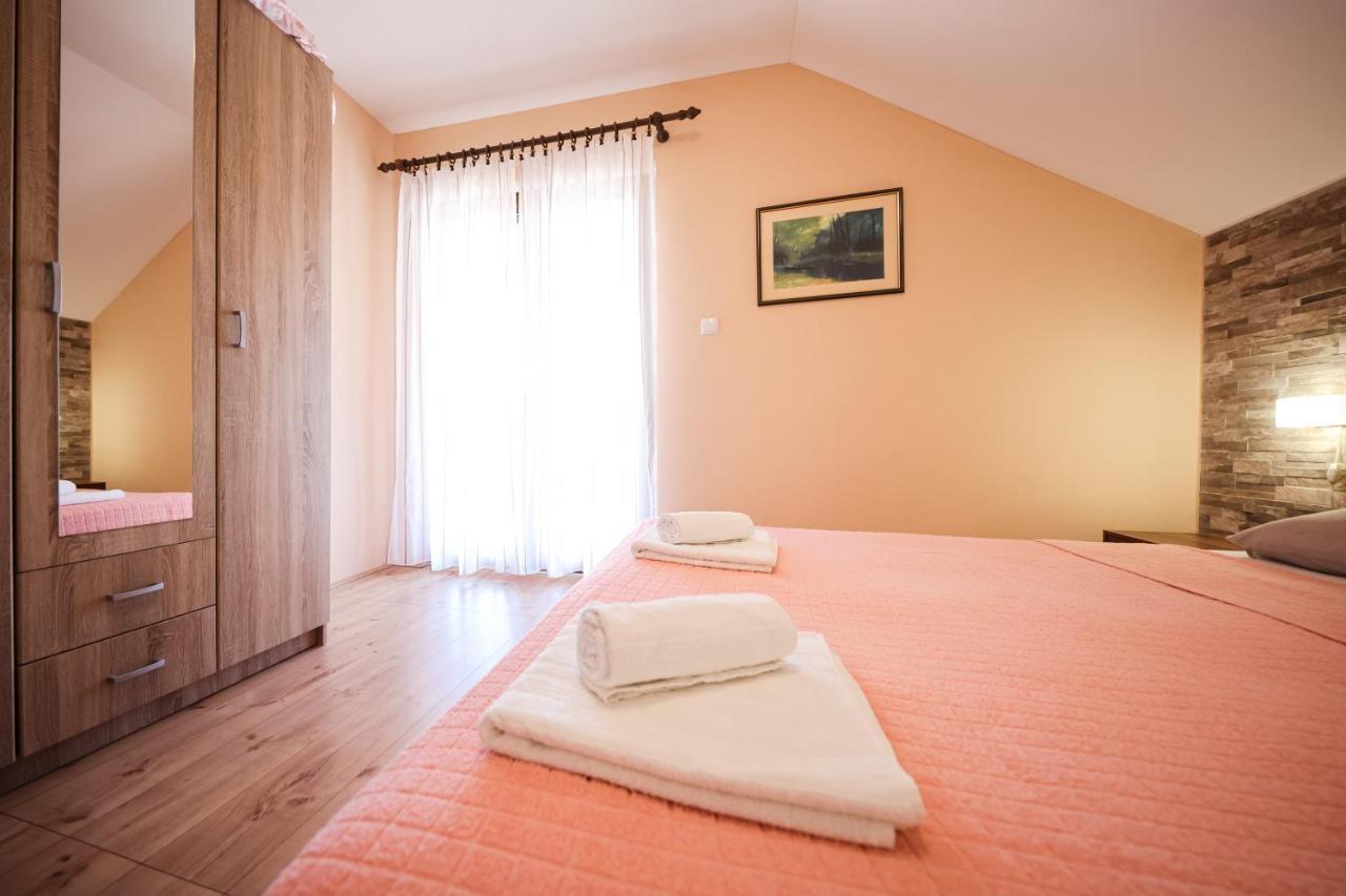 Apartment Ruza Sukošan 外观 照片